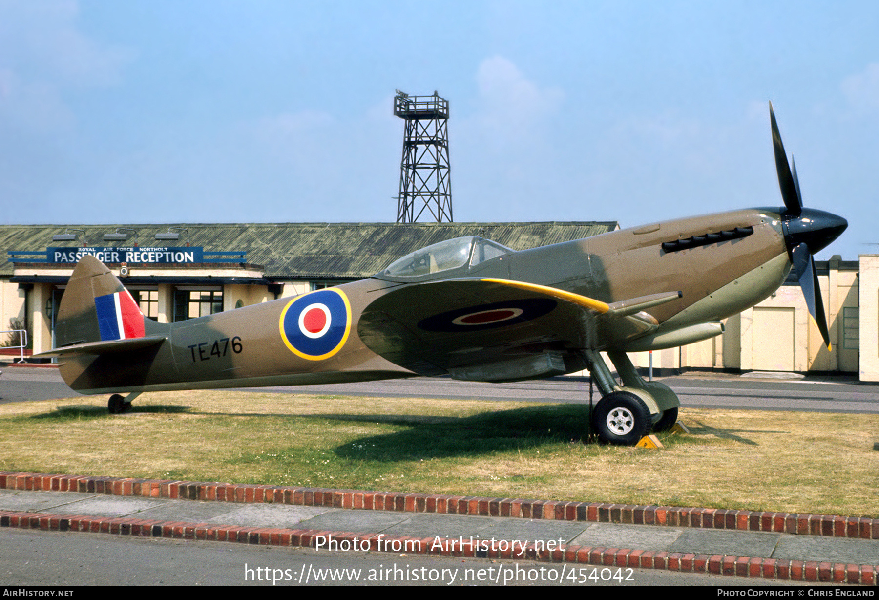 Aircraft Photo Of Te Supermarine Spitfire Lf E Uk Air