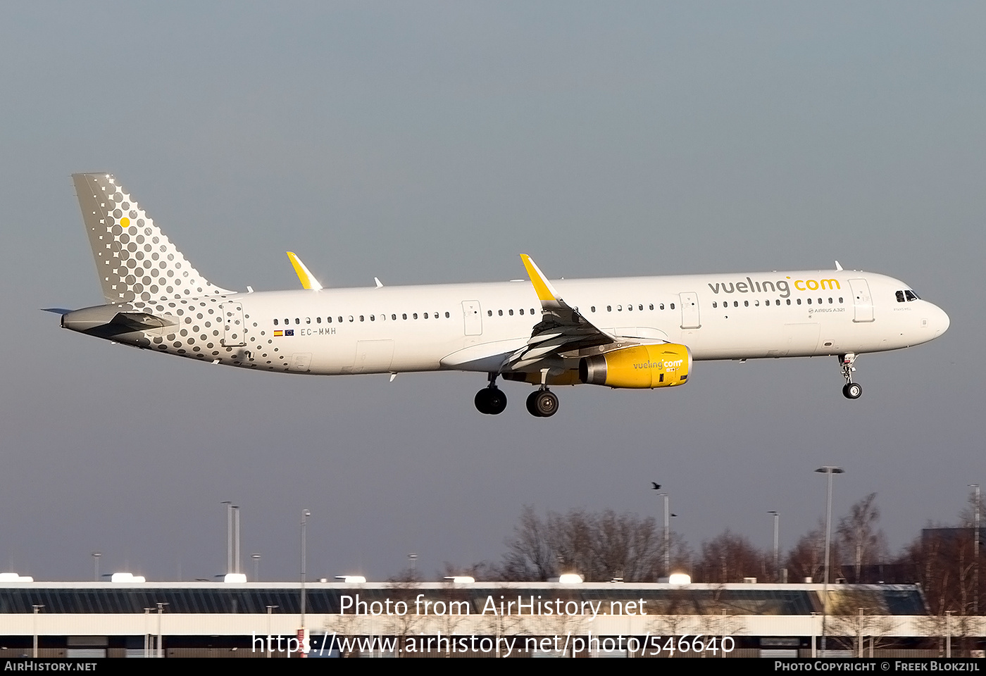 Aircraft Photo Of EC MMH Airbus A321 231 Vueling Airlines