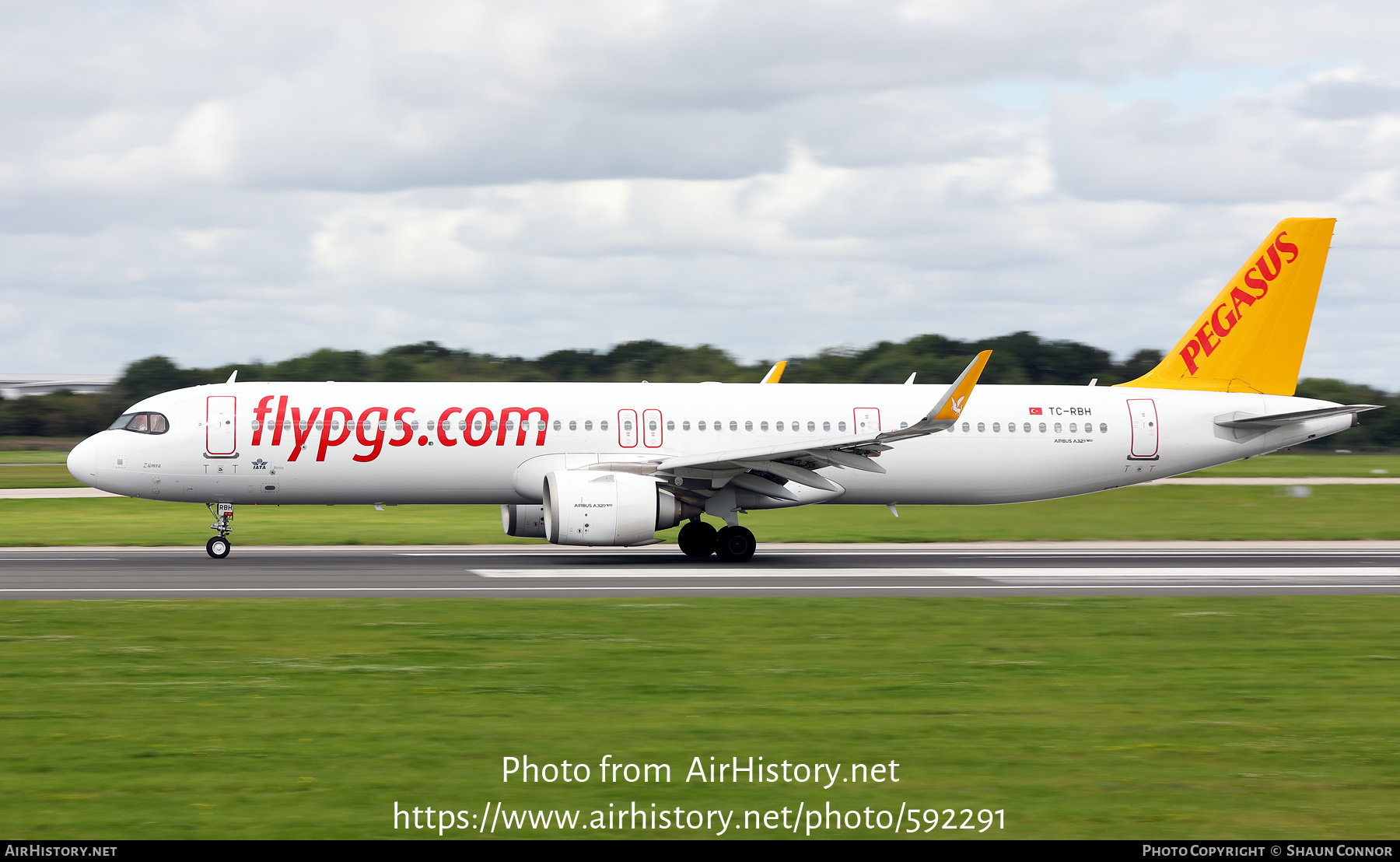 Aircraft Photo Of TC RBH Airbus A321 251NX Pegasus Airlines