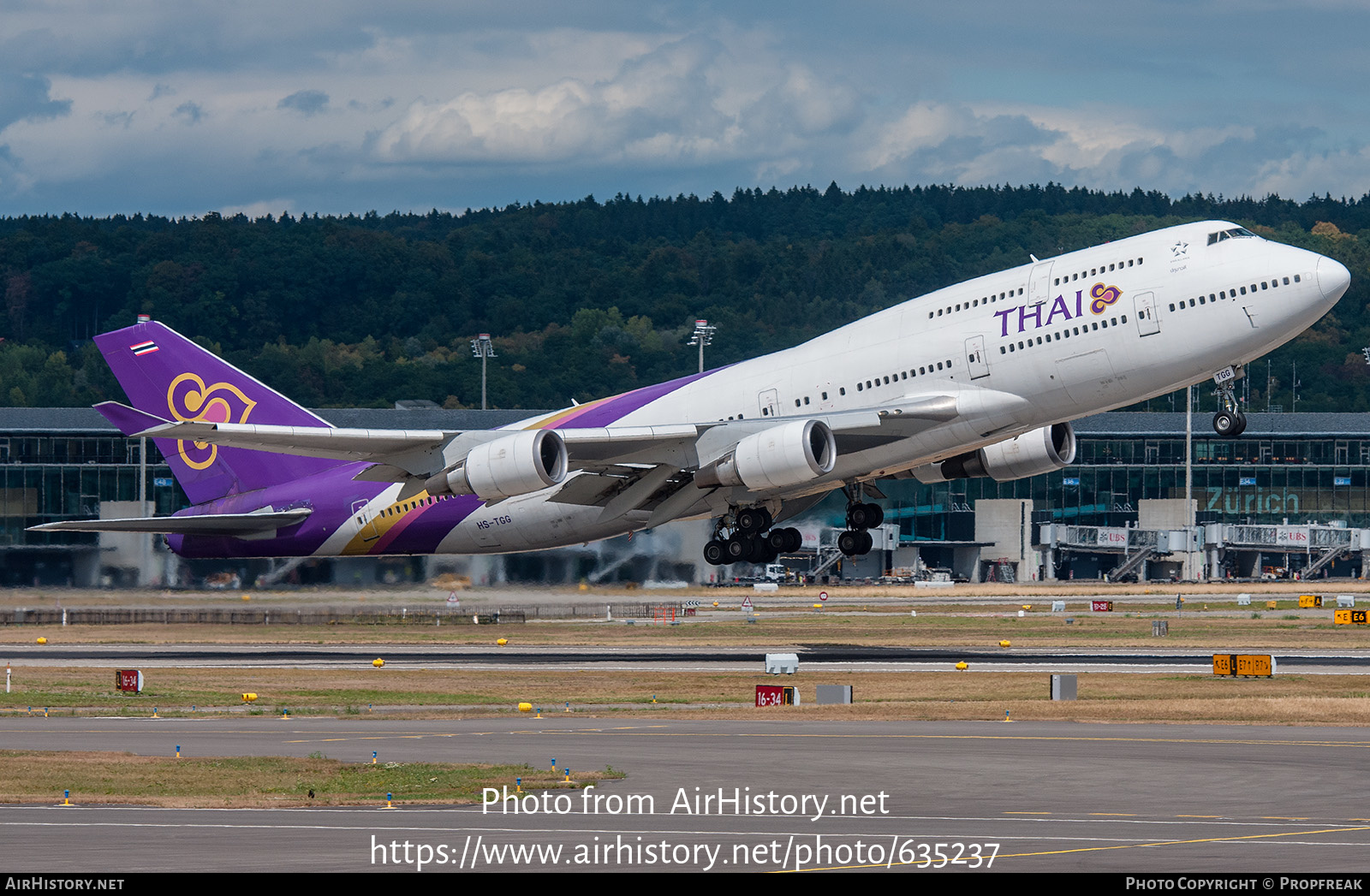 Aircraft Photo Of Hs Tgg Boeing D Thai Airways International