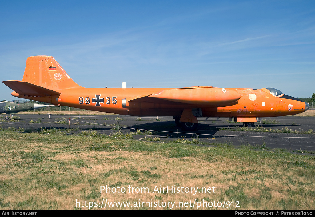 Aircraft Photo of 9935 | English Electric Canberra B2 | Germany - Air Force | AirHistory.net #912