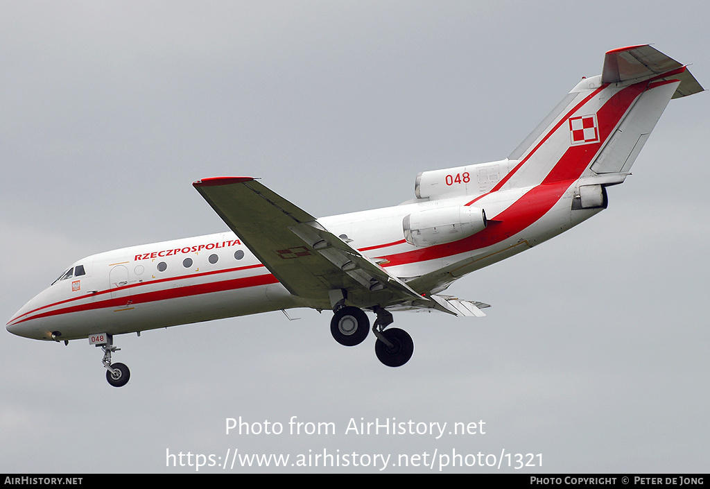 Aircraft Photo of 048 | Yakovlev Yak-40 | Poland - Air Force | AirHistory.net #1321