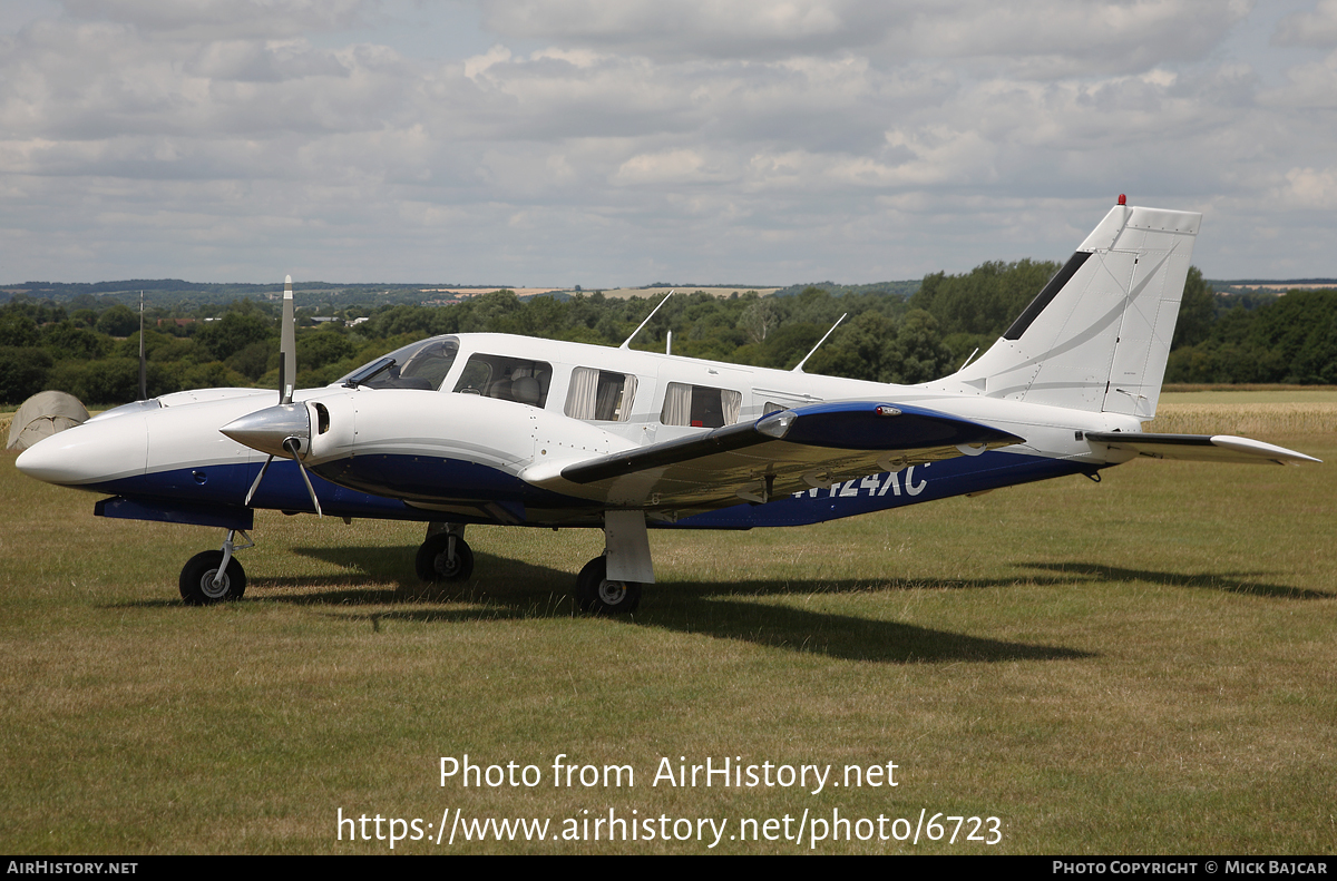 Aircraft Photo of N424XC | Piper PA-34-220T Seneca III | AirHistory.net #6723