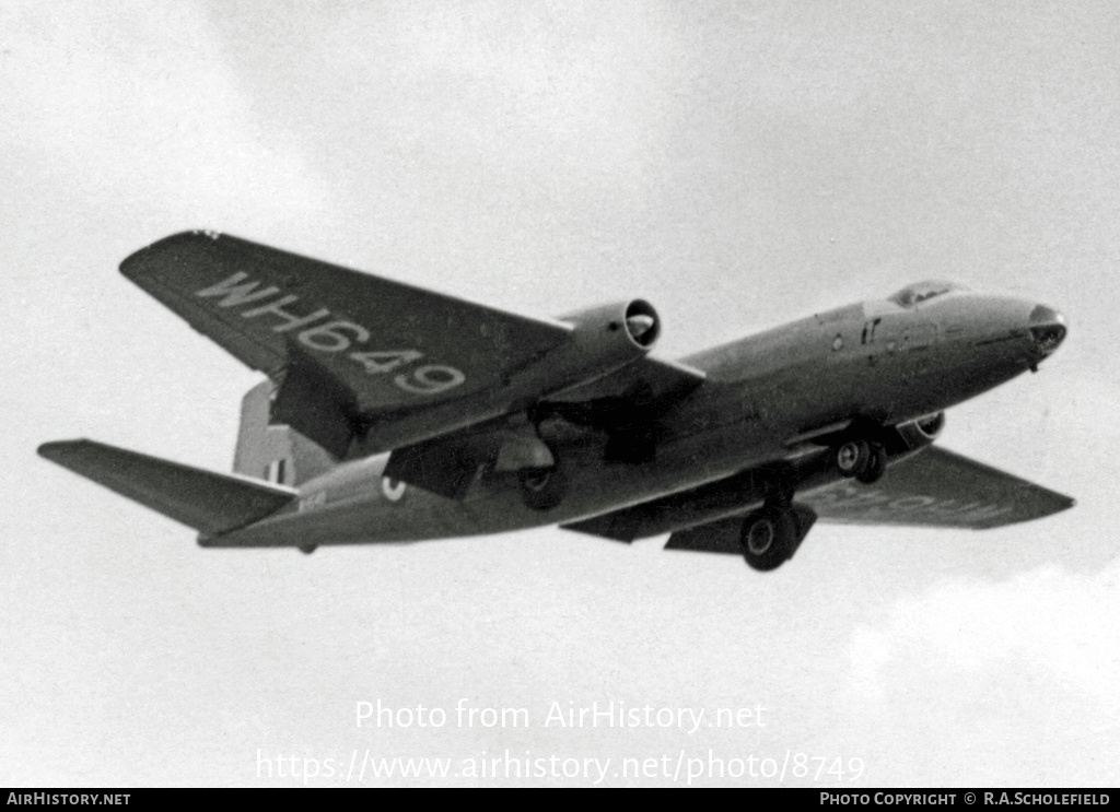 Aircraft Photo of WH649 | English Electric Canberra B2 | UK - Air Force | AirHistory.net #8749