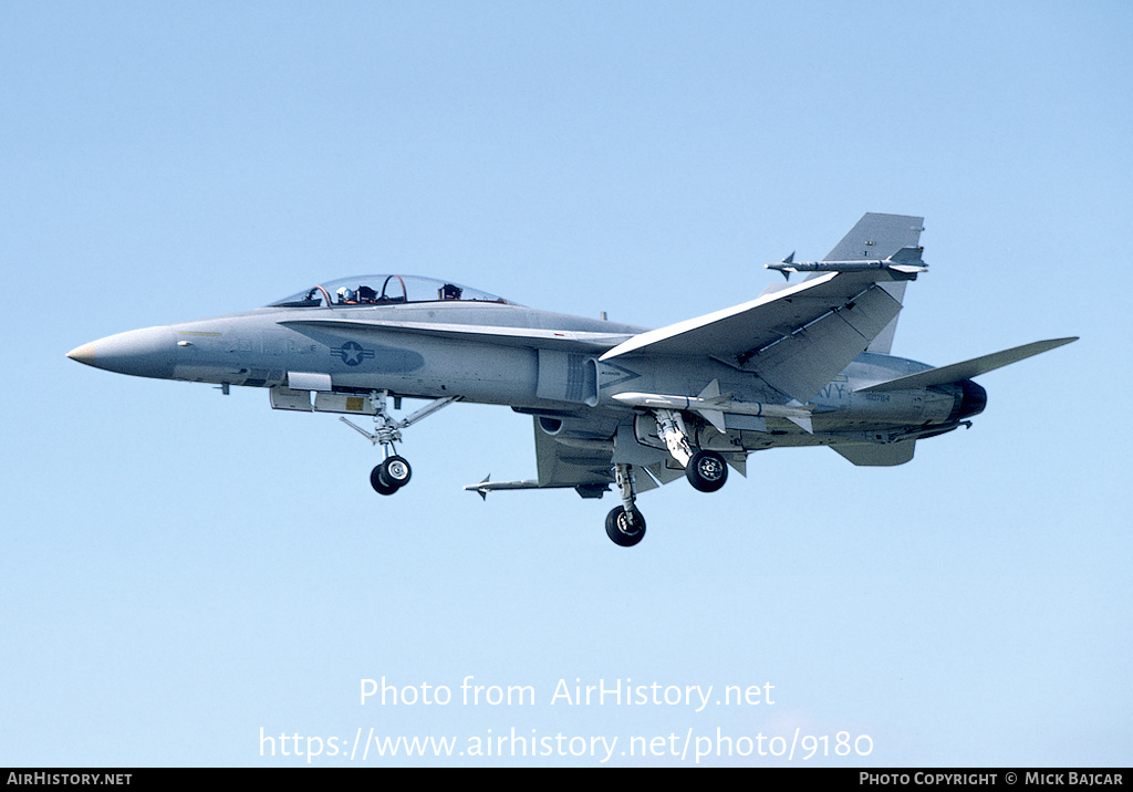 Aircraft Photo of 160784 | McDonnell Douglas F/A-18B Hornet | USA - Navy | AirHistory.net #9180