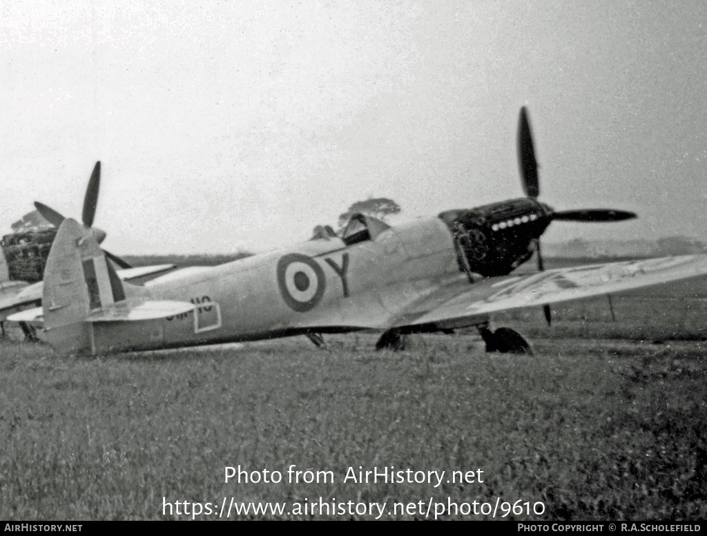 Aircraft Photo of SM410 | Supermarine 361 Spitfire LF16E | UK - Air Force | AirHistory.net #9610