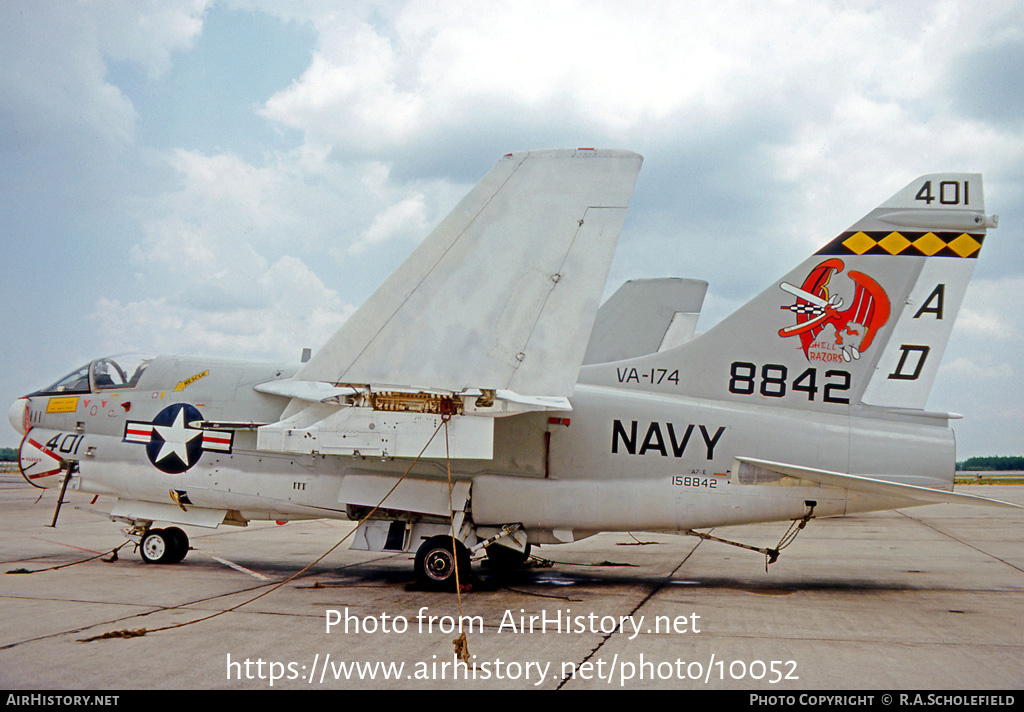 Aircraft Photo of 158842 / 8842 | LTV A-7E Corsair II | USA - Navy | AirHistory.net #10052