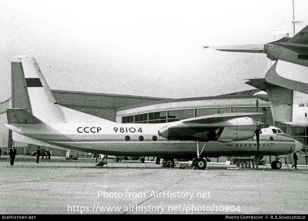 Aircraft Photo of CCCP-98104 | Antonov An-24B | Aeroflot | AirHistory.net #10904