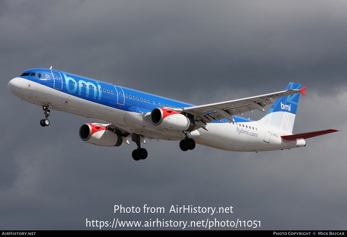 Aircraft Photo of G-MEDJ | Airbus A321-231 | BMI - British Midland International | AirHistory.net #11051