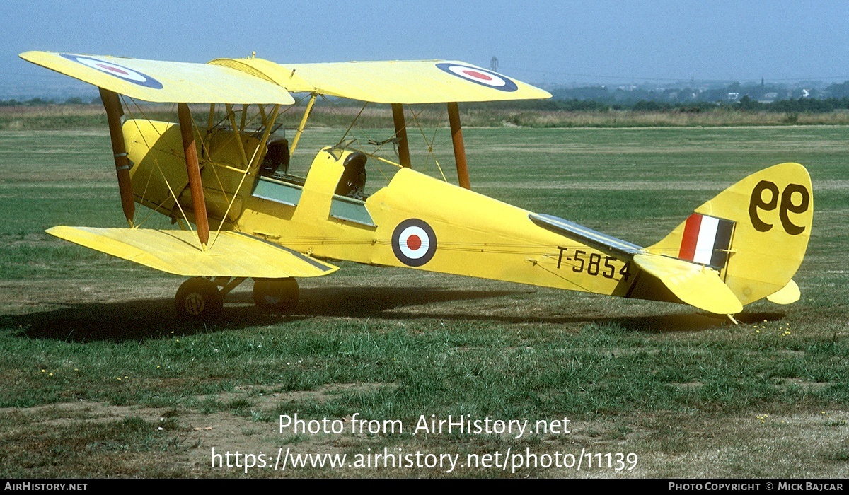 Aircraft Photo of G-ANKK / T5854 | De Havilland D.H. 82A Tiger Moth II | UK - Air Force | AirHistory.net #11139