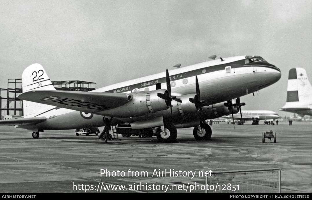 Aircraft Photo of NZ5804 | Handley Page HP-95 Hastings C3 | New Zealand - Air Force | AirHistory.net #12851