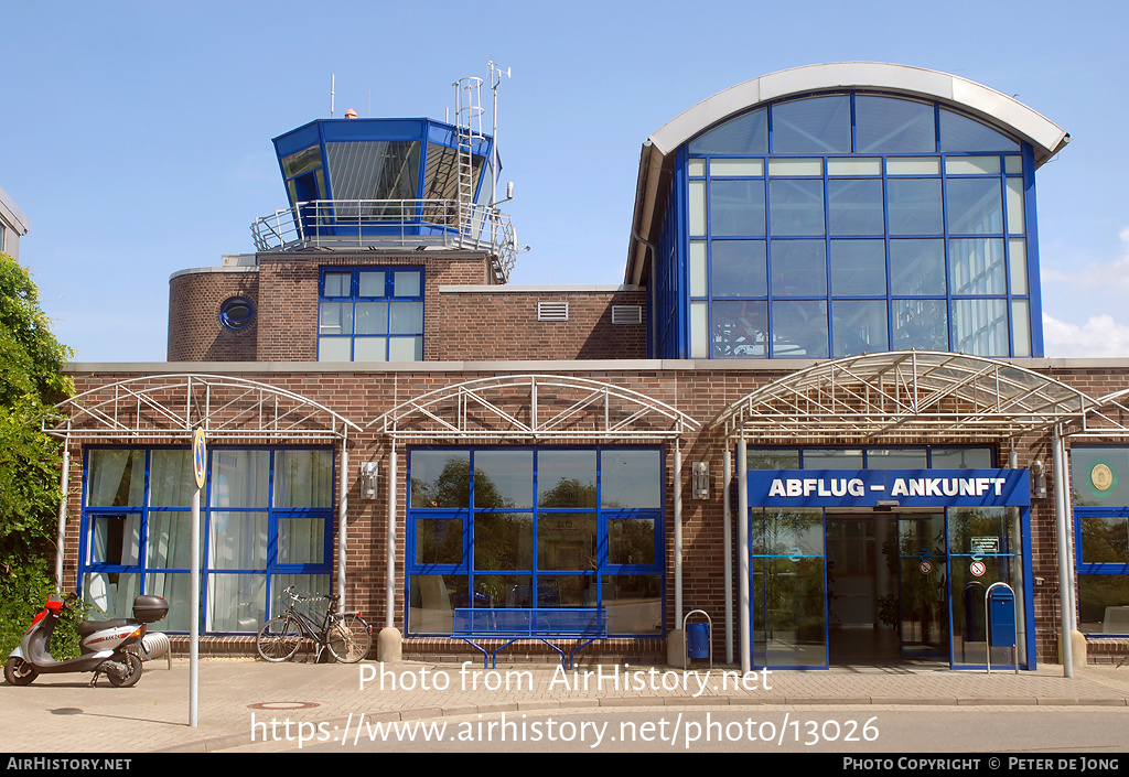 Airport photo of Bremerhaven (EDWB / BRV) (closed) in Germany | AirHistory.net #13026