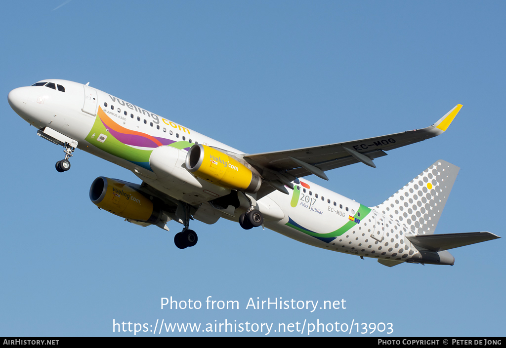 Aircraft Photo of EC-MOG | Airbus A320-232 | Vueling Airlines | AirHistory.net #13903