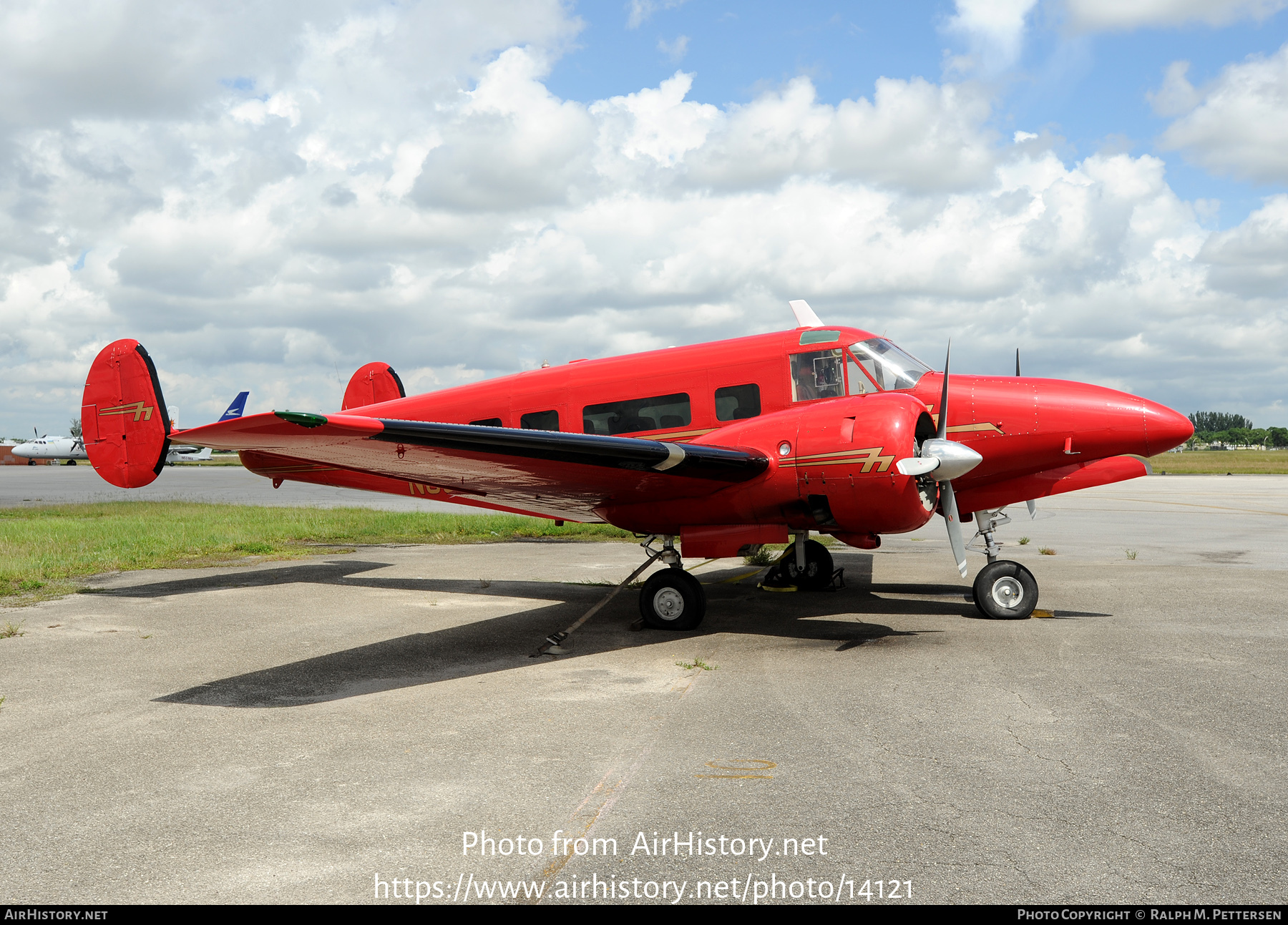 Aircraft Photo of N99800 | Beech H18 Tri-Gear | AirHistory.net #14121