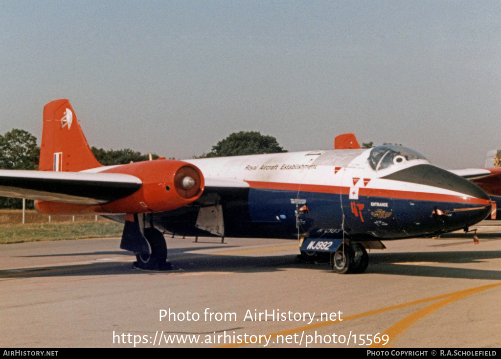 Aircraft Photo of WJ992 | English Electric Canberra T4 | UK - Air Force | AirHistory.net #15569