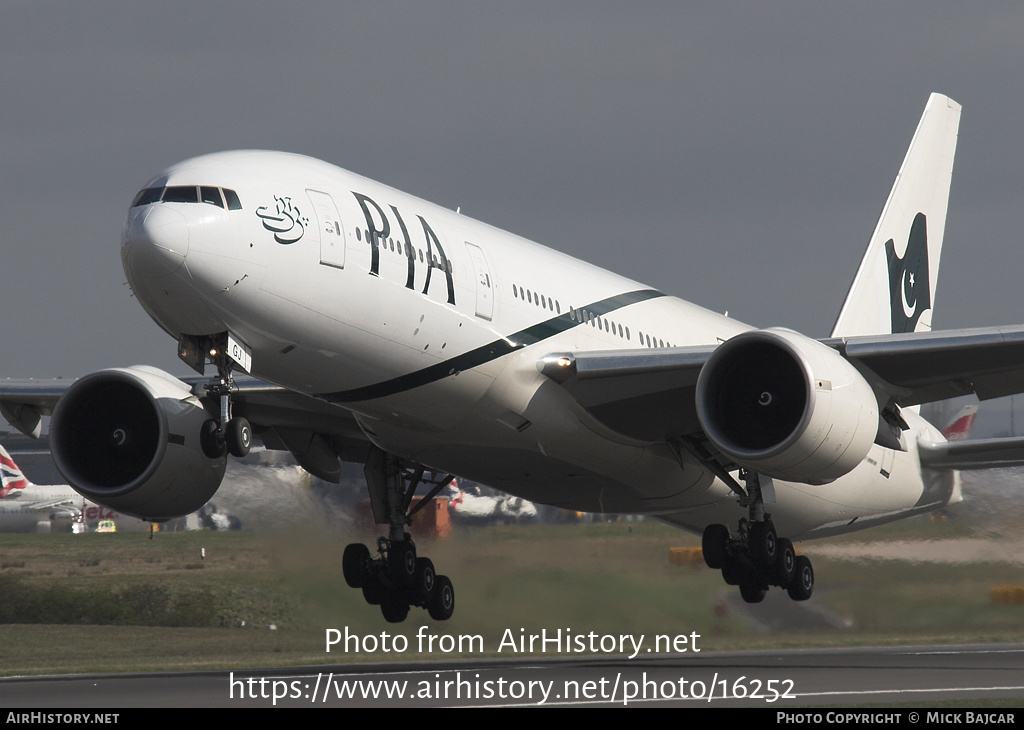 Aircraft Photo of AP-BGJ | Boeing 777-240/ER | Pakistan International Airlines - PIA | AirHistory.net #16252