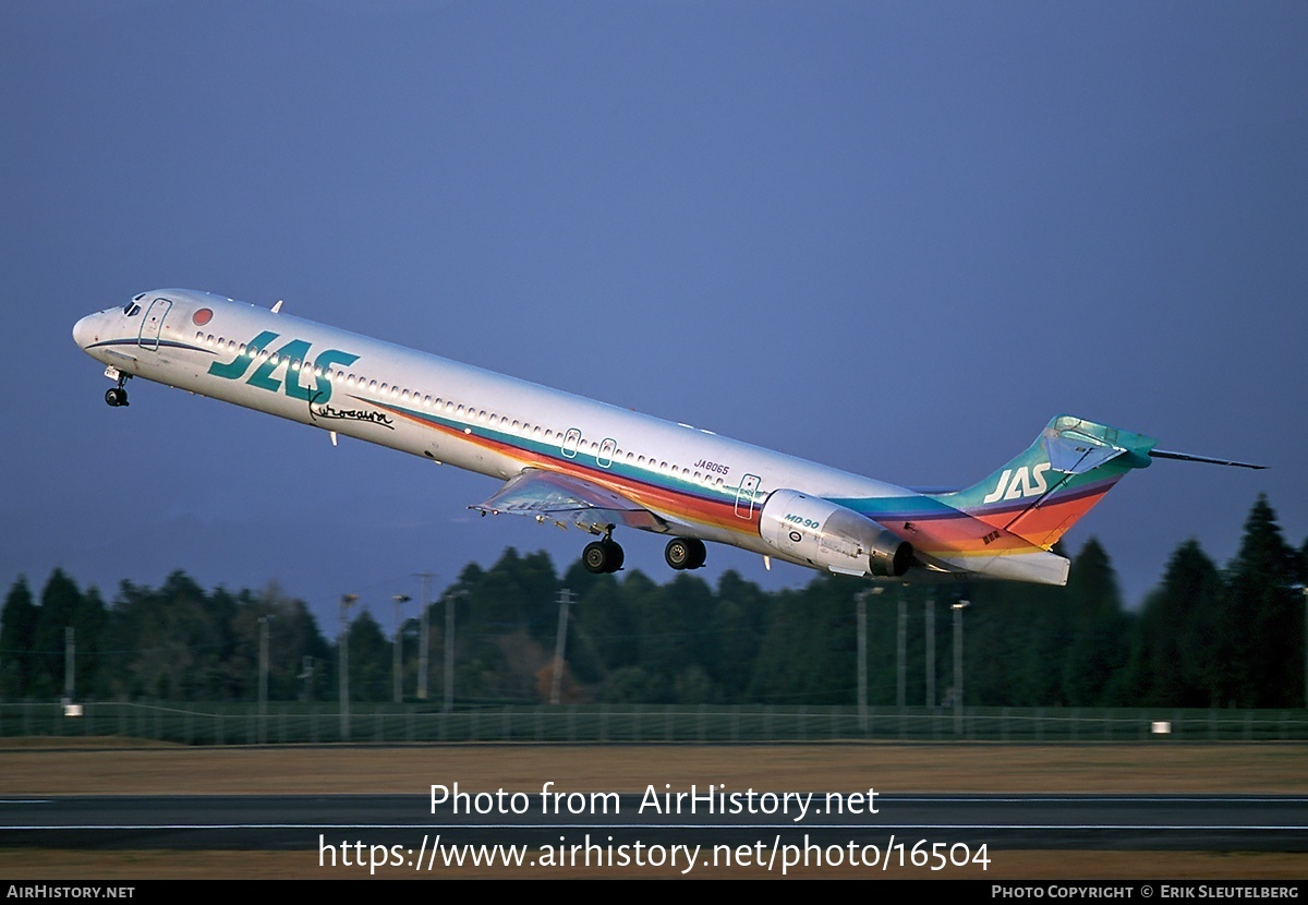 Aircraft Photo of JA8065 | McDonnell Douglas MD-90-30 | Japan Air System - JAS | AirHistory.net #16504