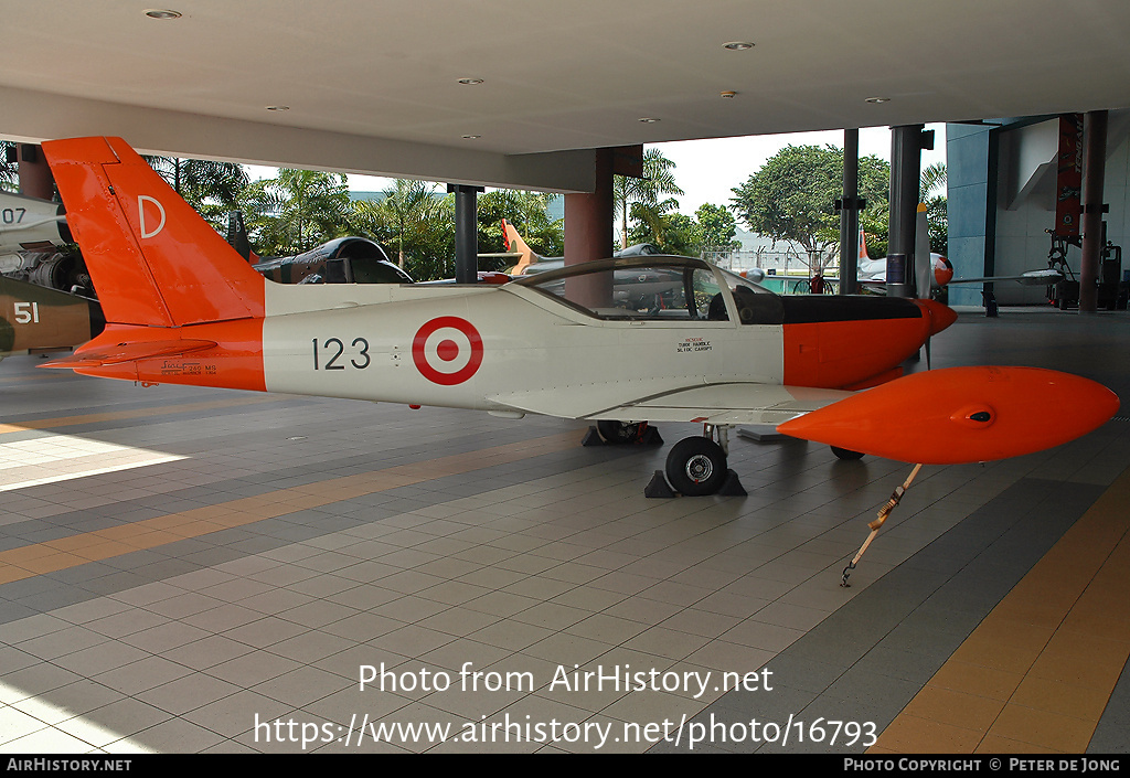 Aircraft Photo of 123 | SIAI-Marchetti SF-260MS | Singapore - Air Force | AirHistory.net #16793