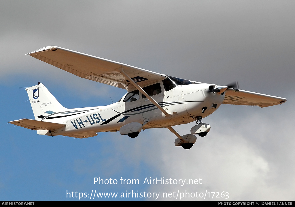 Aircraft Photo of VH-USL | Cessna 172S Skyhawk SP | UniSA - University of South Australia | AirHistory.net #17263