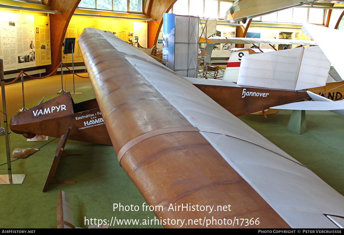 Aircraft Photo of No Reg | Akaflieg Hannover Vampyr/1921 Replica | HAWA - Hannoversche Waggonfabrik | AirHistory.net #17366