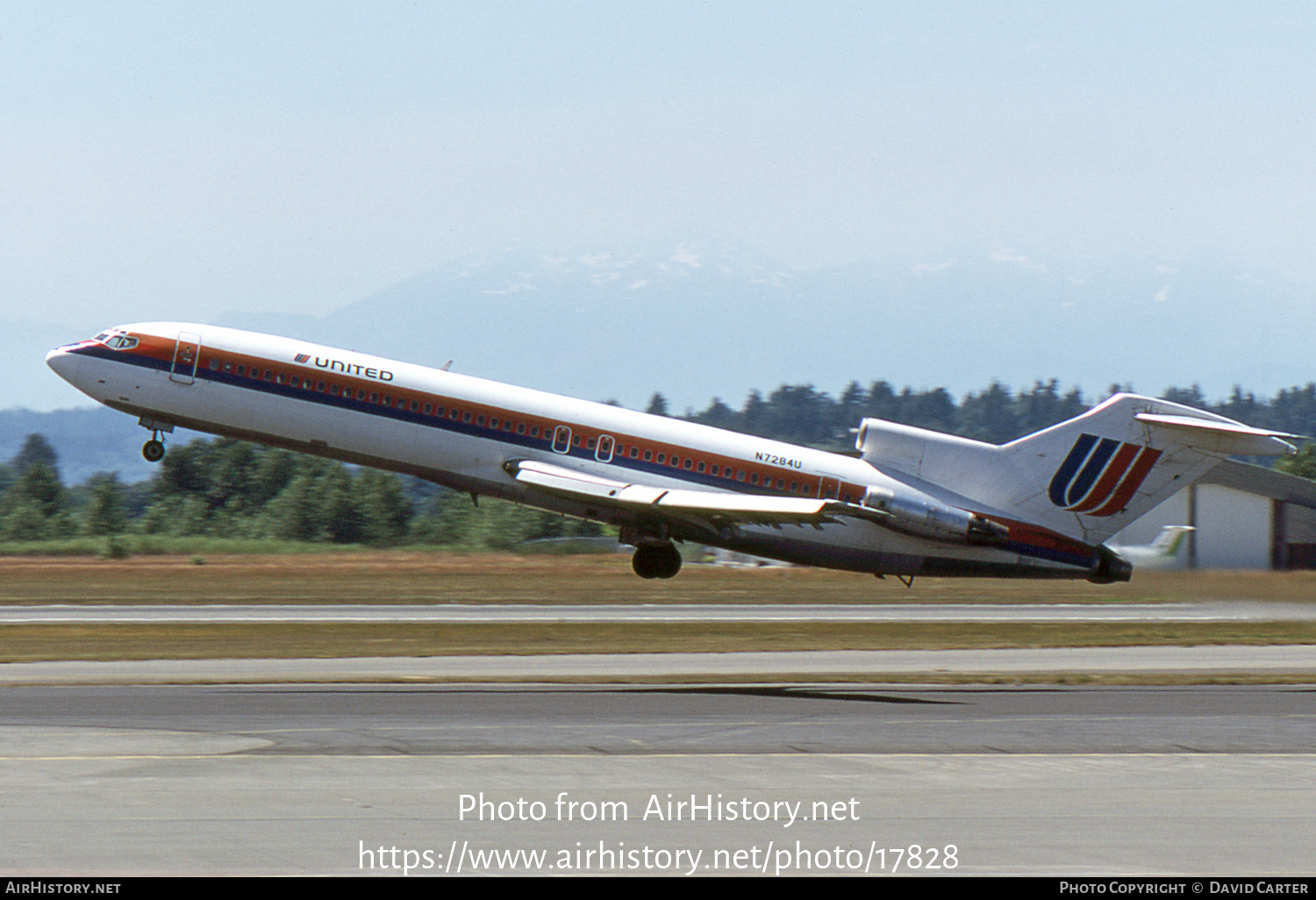 Aircraft Photo of N7284U | Boeing 727-222/Adv | United Airlines | AirHistory.net #17828