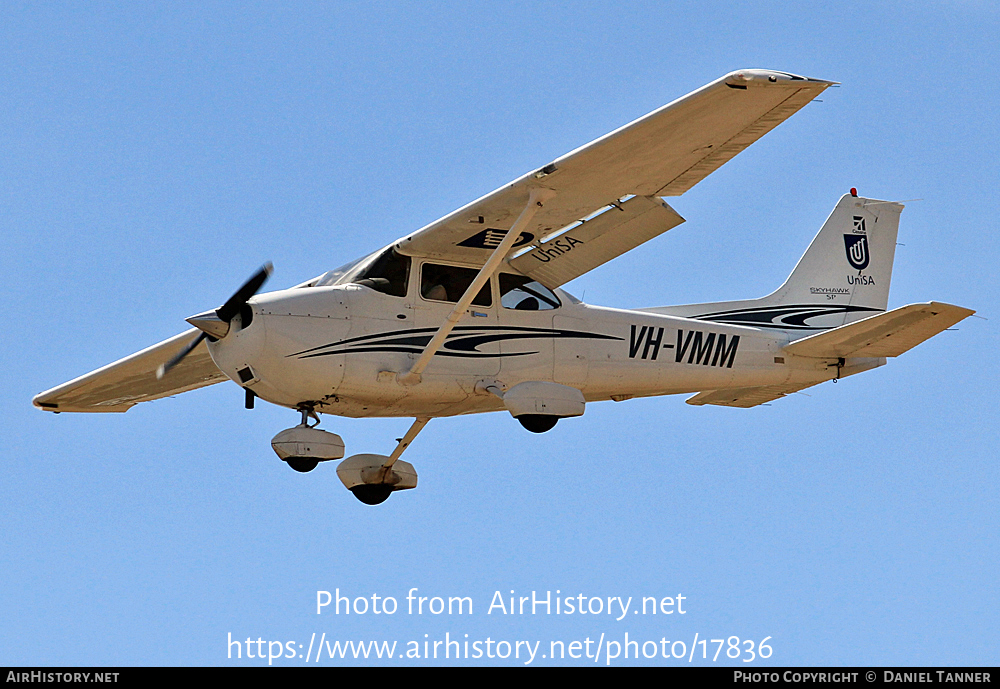 Aircraft Photo of VH-VMM | Cessna 172S Skyhawk SP | UniSA - University of South Australia | AirHistory.net #17836