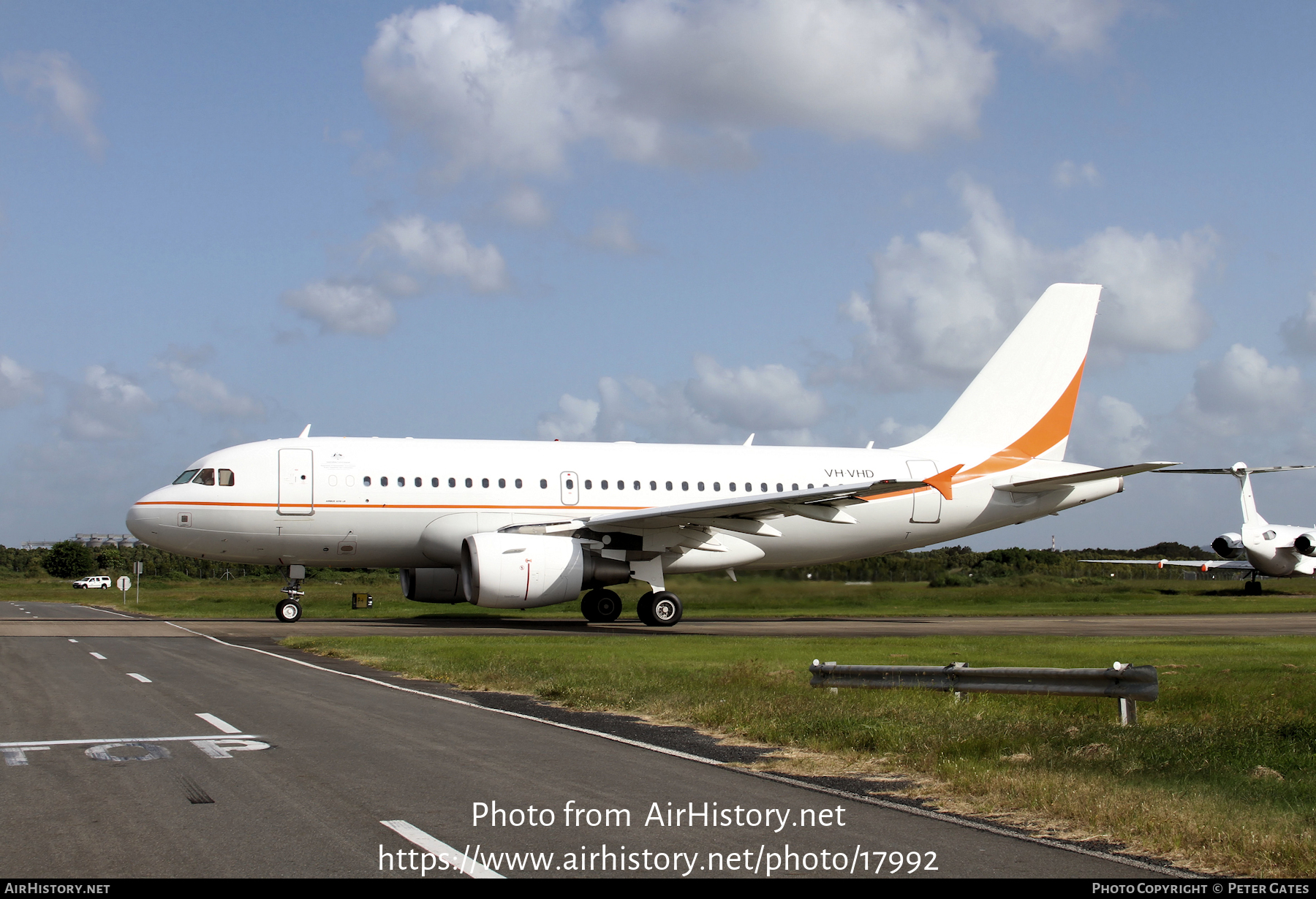 Aircraft Photo of VH-VHD | Airbus A319-115LR | Department of the Environment and Water Resources | AirHistory.net #17992