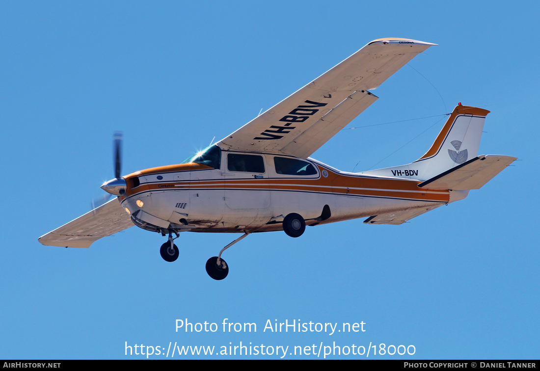 Aircraft Photo of VH-BDV | Cessna 210N Centurion | AirHistory.net #18000