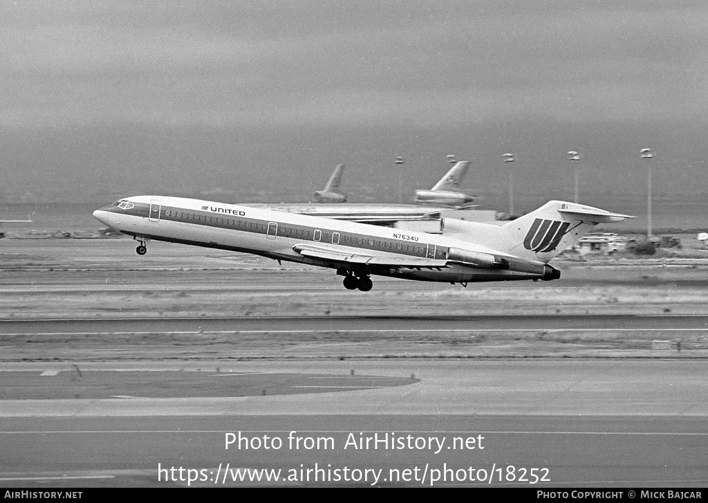 Aircraft Photo of N7634U | Boeing 727-222 | United Airlines | AirHistory.net #18252