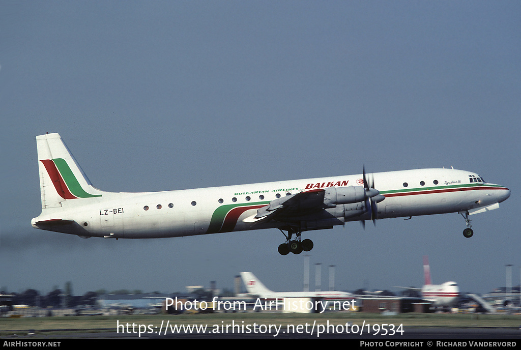 Aircraft Photo of LZ-BEI | Ilyushin Il-18V | Balkan - Bulgarian Airlines | AirHistory.net #19534