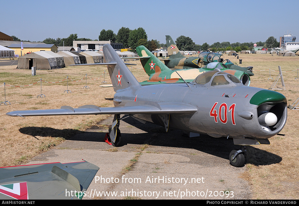 Aircraft Photo of 401 | Mikoyan-Gurevich MiG-17PF | Hungary - Air Force | AirHistory.net #20093