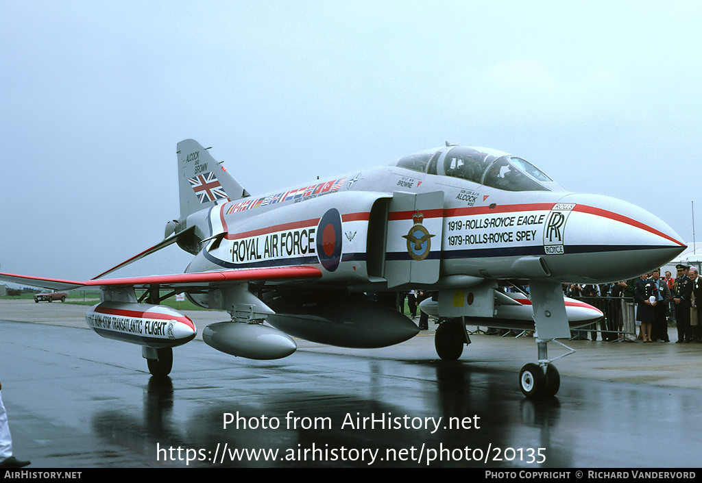 Aircraft Photo of XV424 | McDonnell Douglas F-4M Phantom FGR2 | UK - Air Force | AirHistory.net #20135