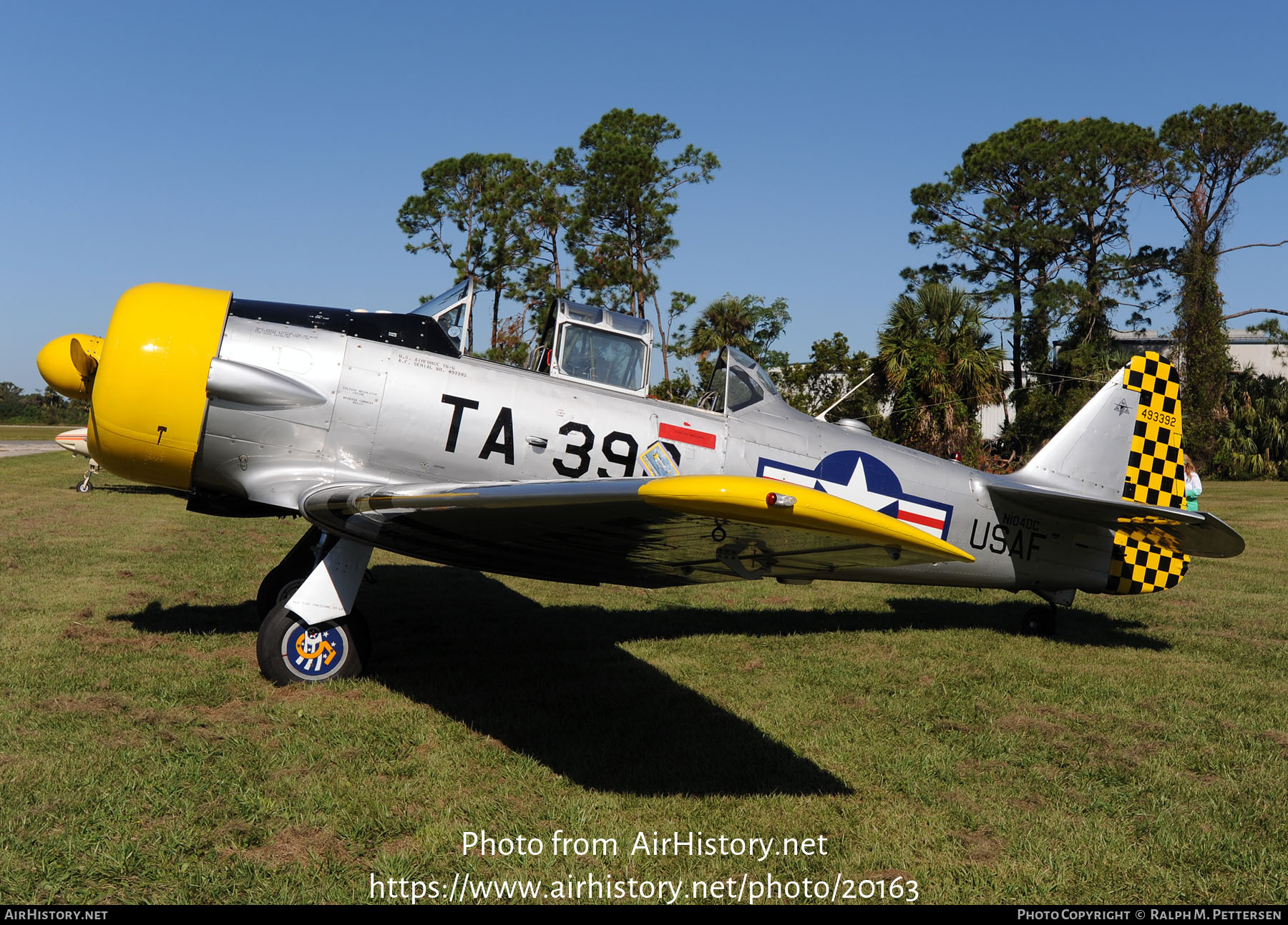 Aircraft Photo of N104DC / 443392 | North American T-6G Texan | USA - Air Force | AirHistory.net #20163