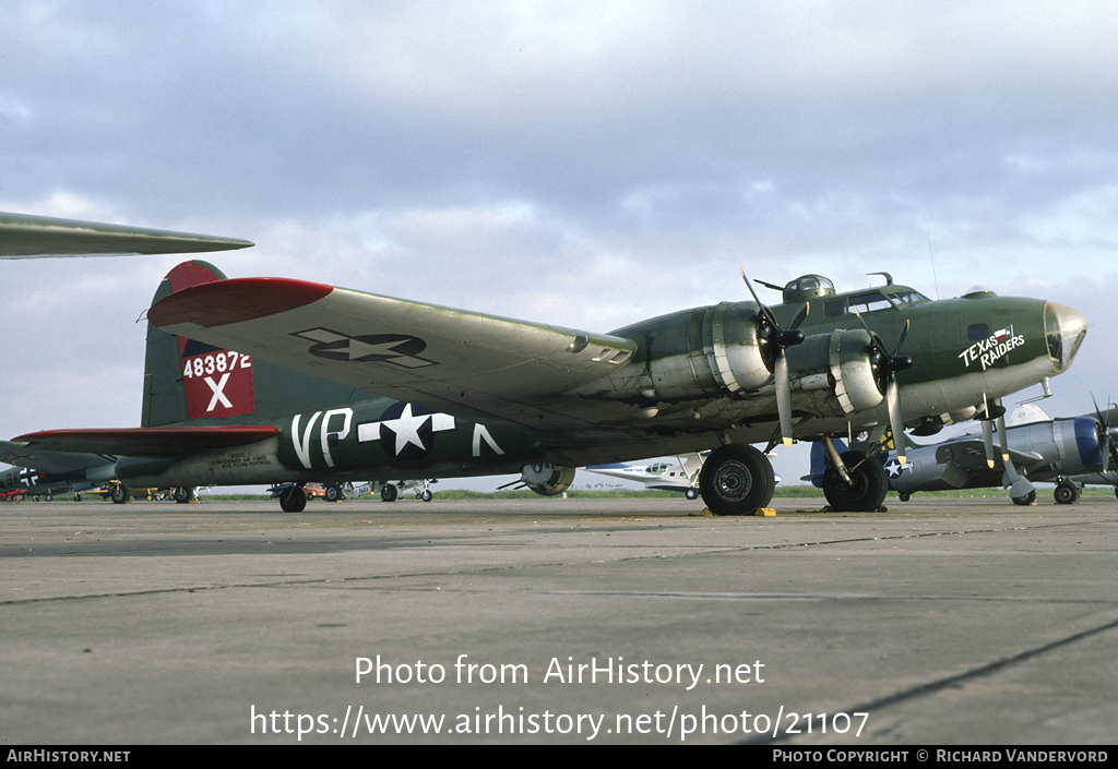 Aircraft Photo of N7227C / 483872 | Boeing B-17G Flying Fortress | Confederate Air Force | USA - Air Force | AirHistory.net #21107