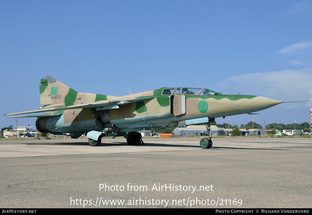 Aircraft Photo of 8272 | Mikoyan-Gurevich MiG-23UB | Libya - Air Force ...