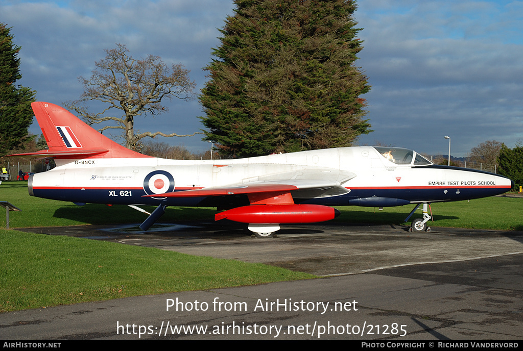 Aircraft Photo of G-BNCX / XL621 | Hawker Hunter T7 | UK - Air Force | AirHistory.net #21285