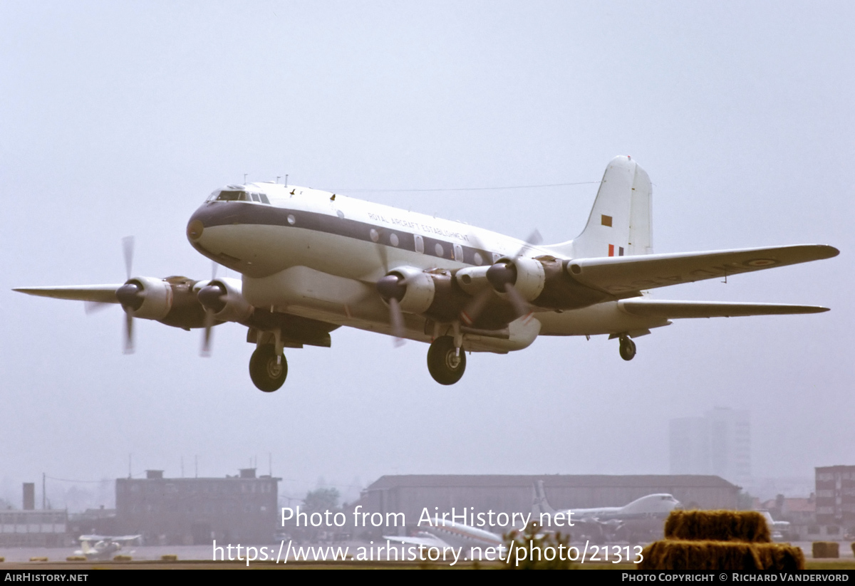 Aircraft Photo of WD480 | Handley Page HP-67 Hastings C2 | UK - Air Force | AirHistory.net #21313