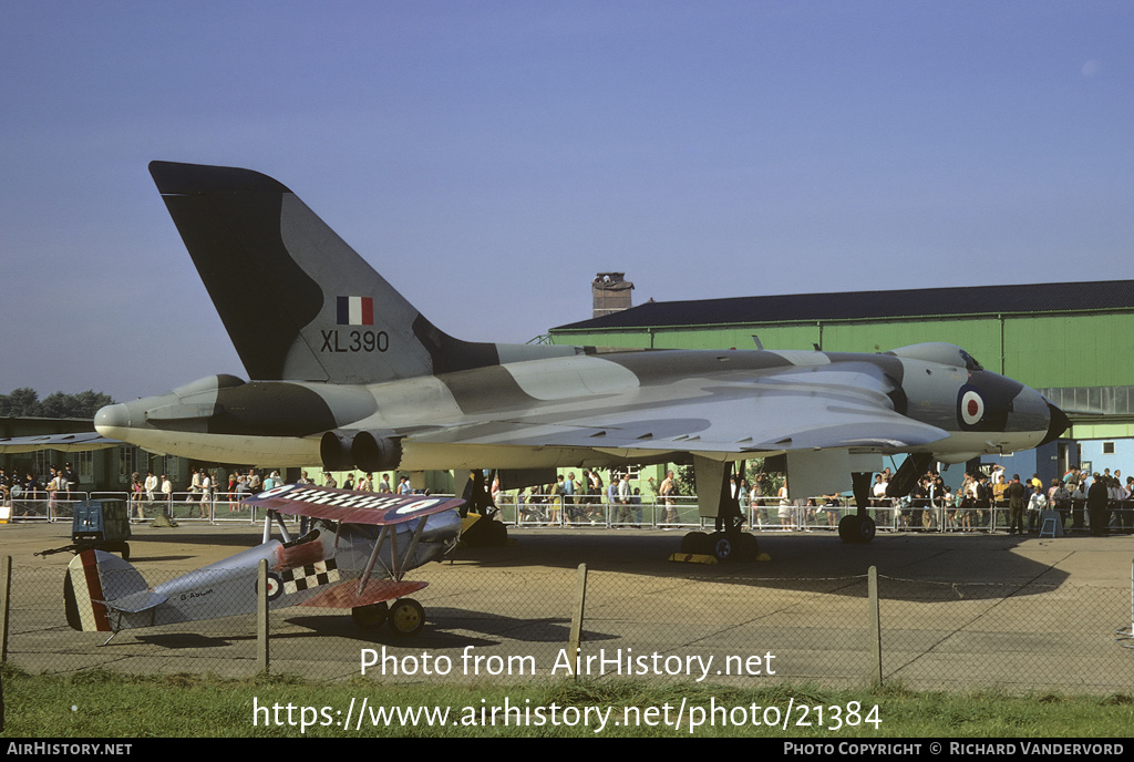 Aircraft Photo of XL390 | Avro 698 Vulcan B.2 | UK - Air Force | AirHistory.net #21384