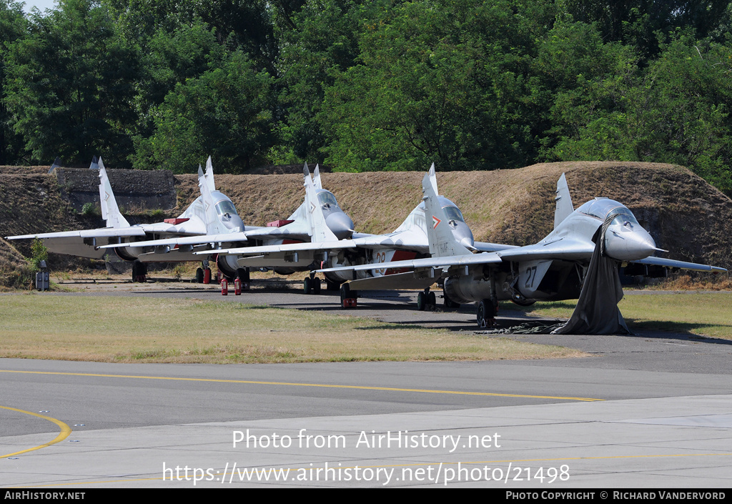 Aircraft Photo of 27 | Mikoyan-Gurevich MiG-29UB (9-51) | Hungary - Air Force | AirHistory.net #21498