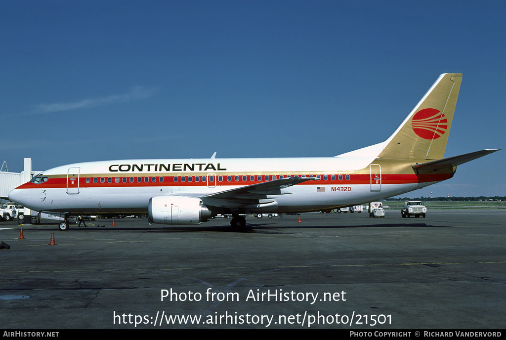 Aircraft Photo of N14320 | Boeing 737-3T0 | Continental Airlines | AirHistory.net #21501