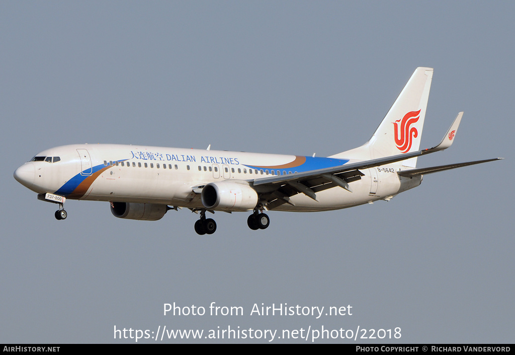 Aircraft Photo of B-5642 | Boeing 737-89L | Dalian Airlines | AirHistory.net #22018