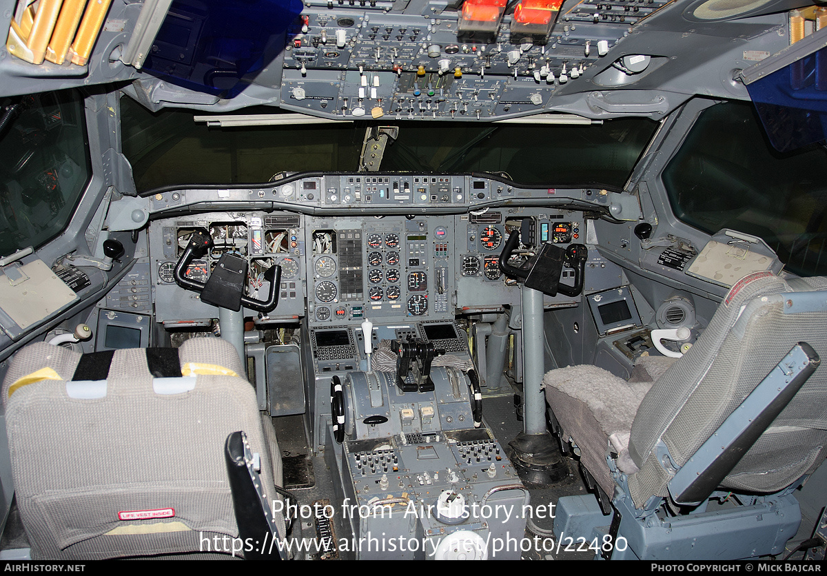 Aircraft Photo of EI-OZB | Airbus A300B4-103(F) | DHL International | AirHistory.net #22480