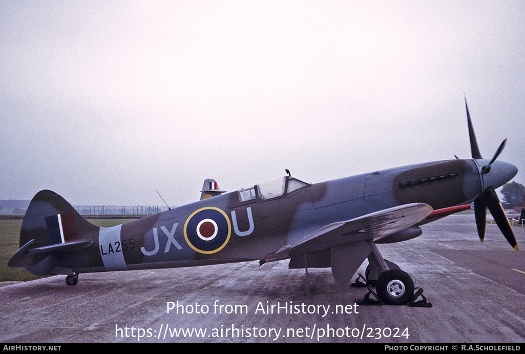 Aircraft Photo of LA255 | Supermarine 356 Spitfire F21 | UK - Air Force | AirHistory.net #23024