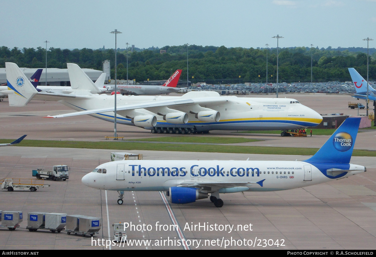 Aircraft Photo of G-DHRG | Airbus A320-214 | Thomas Cook Airlines | AirHistory.net #23042