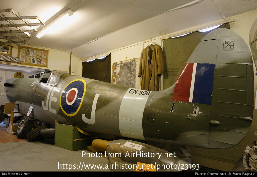 Aircraft Photo of EN398 | Supermarine Spitfire (model) | UK - Air Force | AirHistory.net #23193