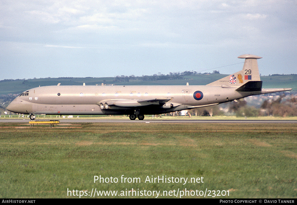 Aircraft Photo of XV229 | Hawker Siddeley HS-801 Nimrod MR.1 | UK - Air Force | AirHistory.net #23201