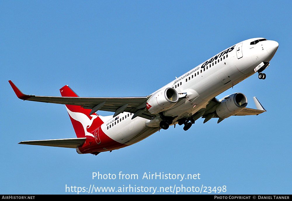 Aircraft Photo of VH-VZR | Boeing 737-838 | Qantas | AirHistory.net #23498