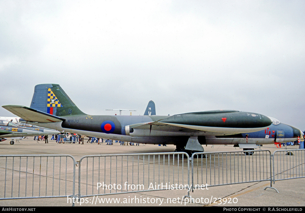 Aircraft Photo of WH670 | English Electric Canberra B2 | UK - Air Force | AirHistory.net #23920