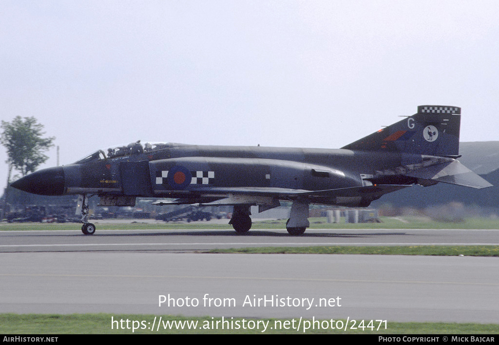 Aircraft Photo of XV587 | McDonnell Douglas F-4K Phantom FG1 | UK - Air Force | AirHistory.net #24471