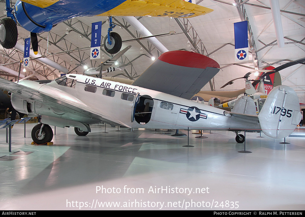 Aircraft Photo of 51-11795 / 11795 | Beech C-45G Expeditor | USA - Air Force | AirHistory.net #24835